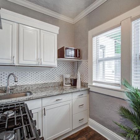 Modern Westshore Apartment 탬파 외부 사진