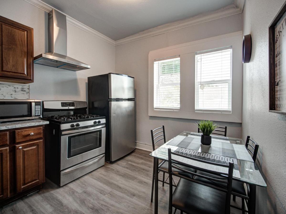 Modern Westshore Apartment 탬파 외부 사진