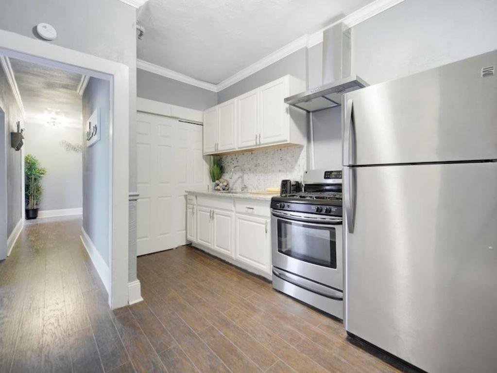 Modern Westshore Apartment 탬파 외부 사진