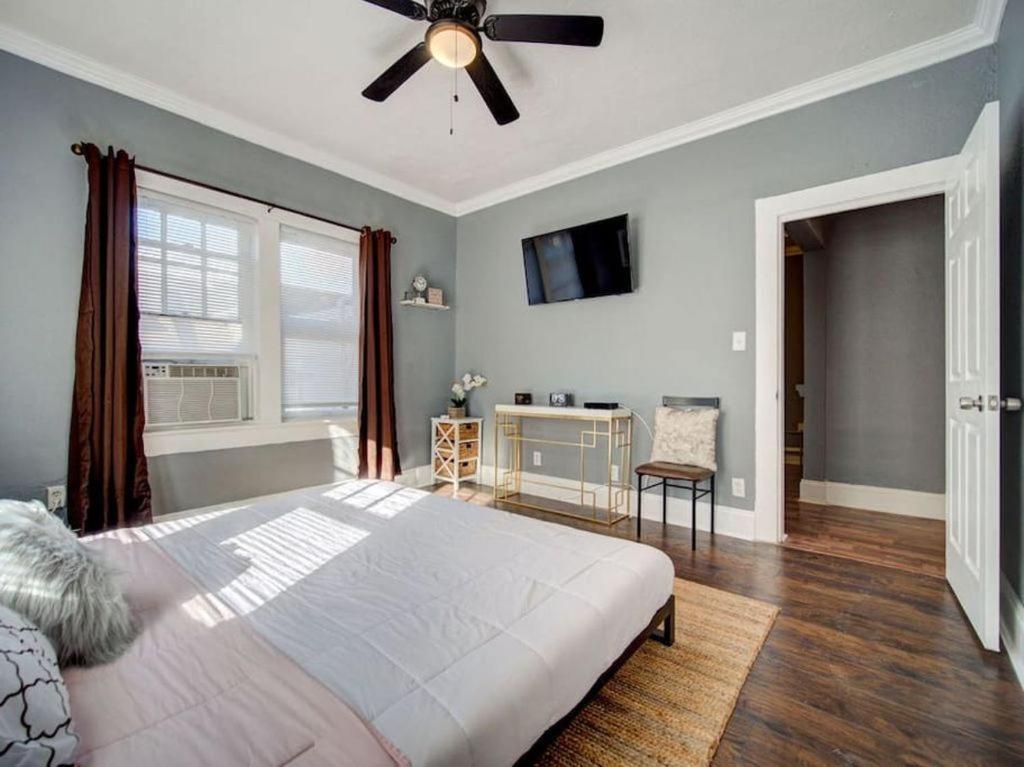 Modern Westshore Apartment 탬파 외부 사진